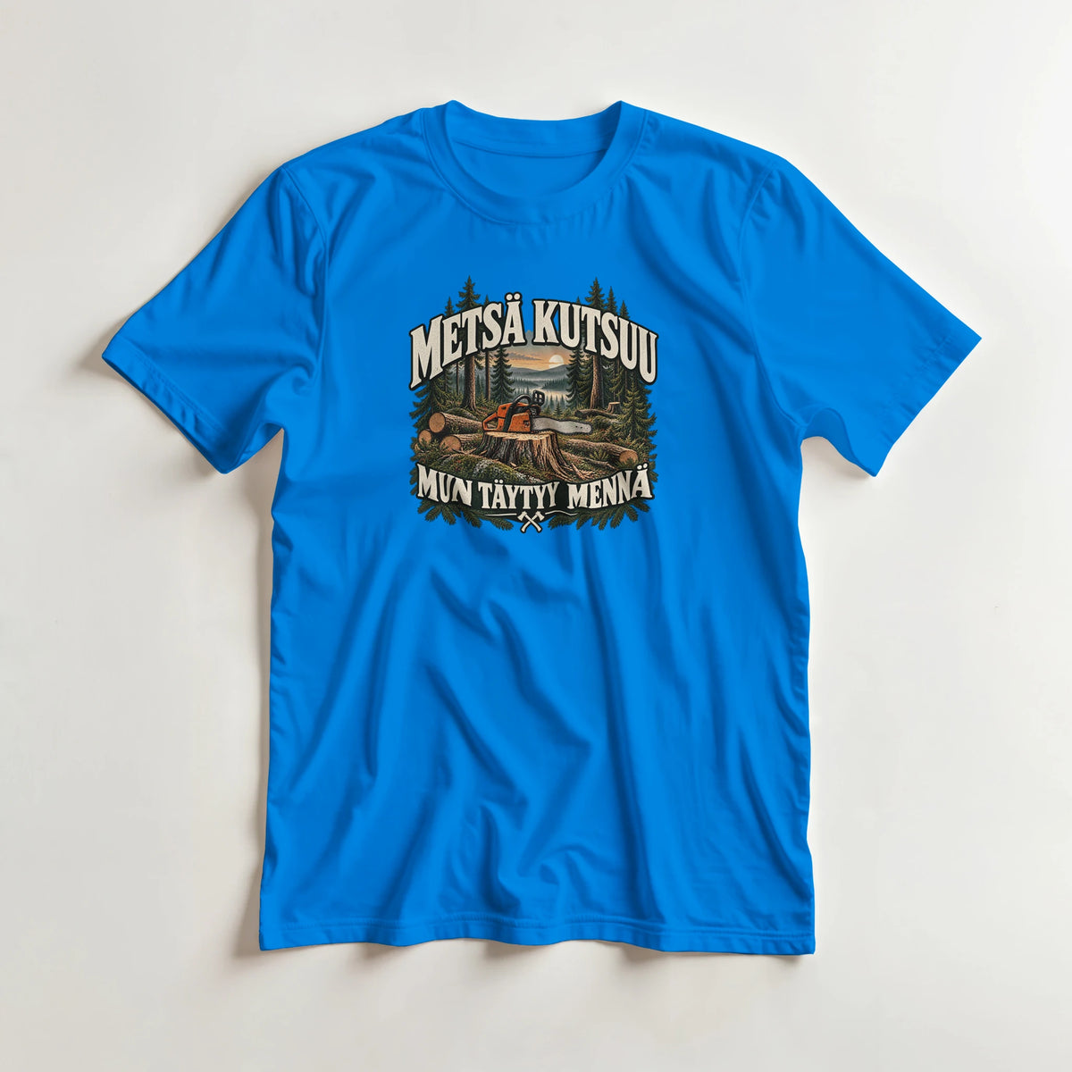 Metsä kutsuu Sahuria - 3XL - 5XL T-paita – tuotekuva