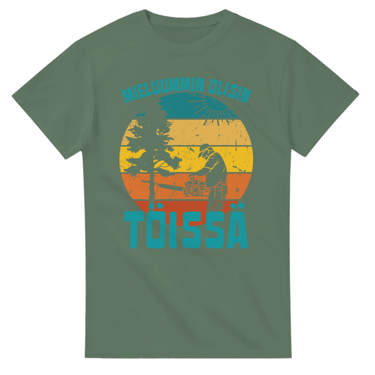 Mieluummin Olisin Töissä (Metsuri) - 3XL - 5XL - Mun Paita